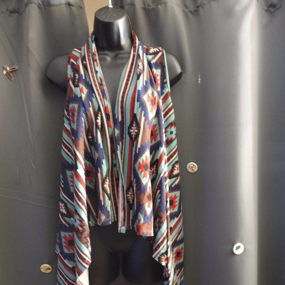 Ambience Apparel Sleeveless Poncho Top Size M